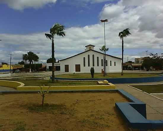 PRAA E IGREJA DE N.SRA.DE SANTANA-FOTO:ADALBERTO ELETRICIST - SANTANA DO SOBRADO - BA