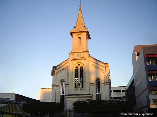 MATRIZ DE SANTO ANTÔNIO DE PÁDUA EM SANTO ANTÔNIO DE JESUS-BA-FOTO:VICENTE A. QUEIROZ - SANTO ANTÔNIO DE JESUS - BA