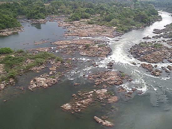 COLNIZA-MT-CACHOEIRA NO RIO ROOSEVELT-FOTO:FERNANDO RAITER - COLNIZA - MT