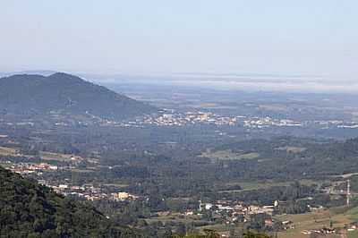 VISTA PARCIAL DA CIDADE-FOTO:FRITZ FOLLMER  - WESTFALIA - RS