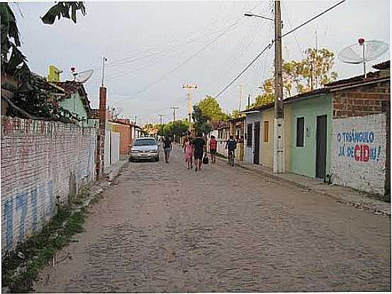 ENTRADA DO BECO DOS CRENTES-FOTO:HERCULANOSOUSA - TRINGULO - CE