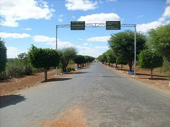 ENTRADA DA CIDADE DE SO GABRIEL-BA-FOTO:IVAN FIGUEIREDO - SO GABRIEL - BA