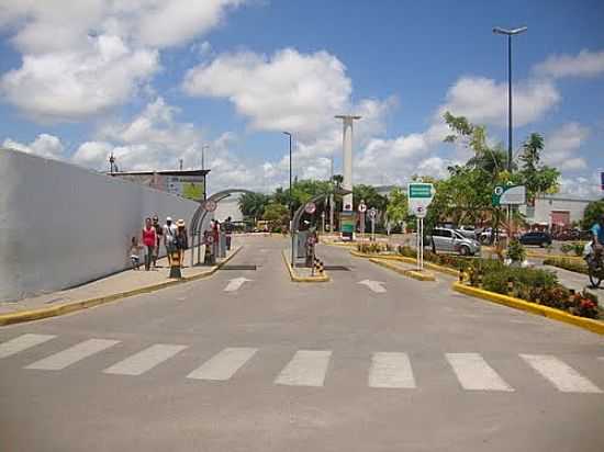 SHOPPING GUARARAPES EM JABOATO-PE-FOTO:ADMILSON REIS - JABOATO - PE