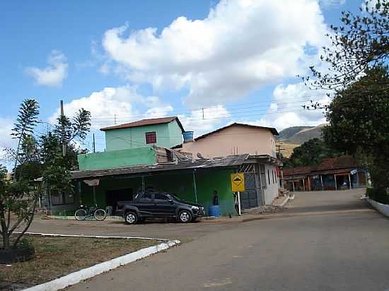 CHONIN DE BAIXO-MG-CENTRO DA CIDADE-FOTO:IZAIDES - CHONIN DE BAIXO - MG