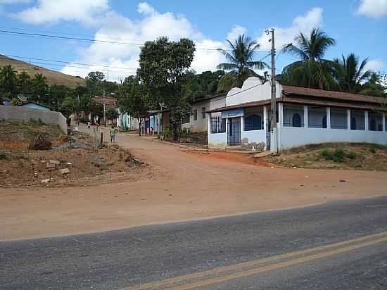 CHONIN DE BAIXO-MG-RUA DA CIDADE-FOTO:IZAIDES  - CHONIN DE BAIXO - MG