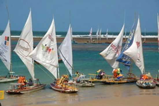 JANGADAS-FOTO:MAURICIO F. PINHO   - PORTO DE GALINHAS - PE