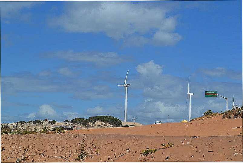 CANOA QUEBRADA-CE-GERADORAS DE ENERGIA ELICA-FOTO:JOO HENRIQUE ROSA - CANOA QUEBRADA - CE