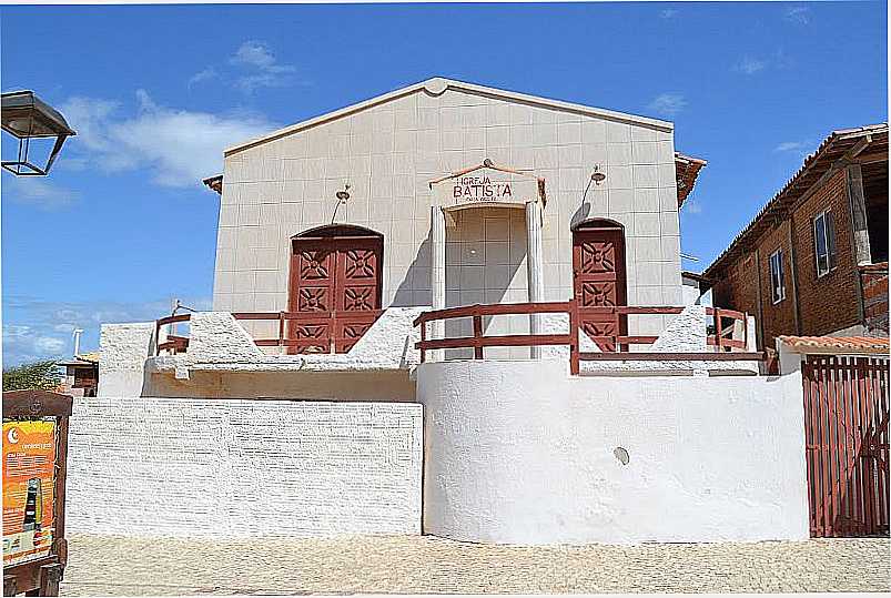 CANOA QUEBRADA-CE-IGREJA BATISTA NA AV.BRODWAY-FOTO:JOO HENRIQUE ROSA - CANOA QUEBRADA - CE