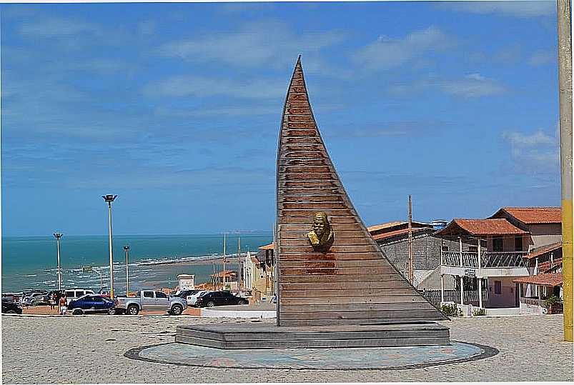 CANOA QUEBRADA-CE-MONUMENTO  FRANCISCO JOS DO NASCIMENTO,O DRAGO DO MAR-FOTO:JOO HENRIQUE ROSA - CANOA QUEBRADA - CE