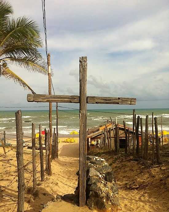 PRAIA DO FORTE-BA-CRUZEIRO NA PRAIA DO DIOGO-FOTO:MARCELO S F - PRAIA DO FORTE - BA