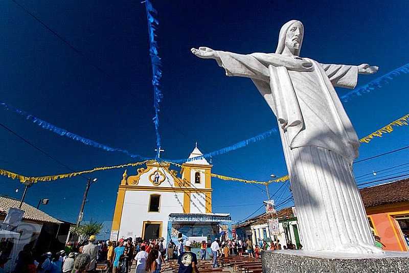 ARRAIAL DAJUDA-BA-CRISTO EM FRENTE A IGREJA DE N.SRA.DAJUDA-FOTO:JA GALVEZ - ARRAIAL D AJUDA - BA