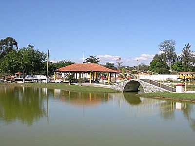 PARQUE ECOLGICO-FOTO:CHRISTYAM DE LIMA - CACHOEIRA PAULISTA - MG