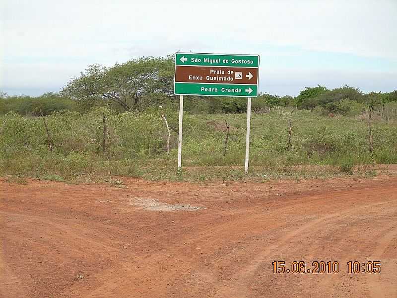 SO MIGUEL DO GOSTOSO-RN-CAMINHO DAS PRAIAS-FOTO:WLUIZ - SO MIGUEL DO GOSTOSO - RN