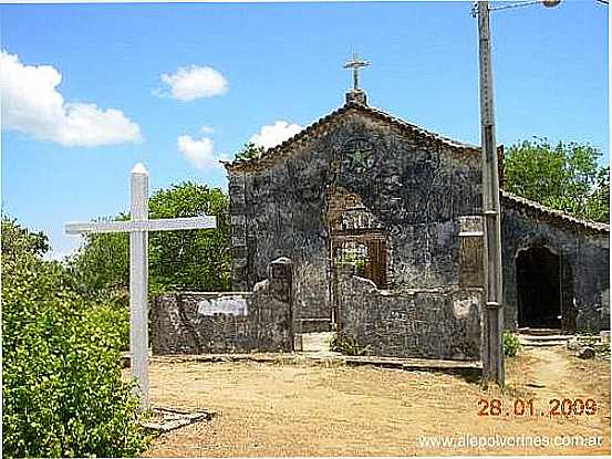 CRUZEIRO E IGREJA NA ILHA DOS FRADES-BA-FOTO:ALEPOLVORINES - ILHA DOS FRADES - BA
