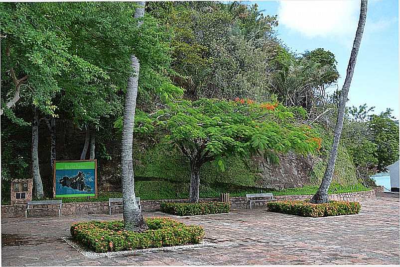 REA DA IGREJA DO LORETO - ILHA DOS FRADES - BA
