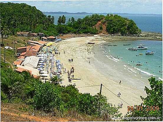 PRAIA NA ILHA DOS FRADES-BA-FOTO:ALEPOLVORINES - ILHA DOS FRADES - BA