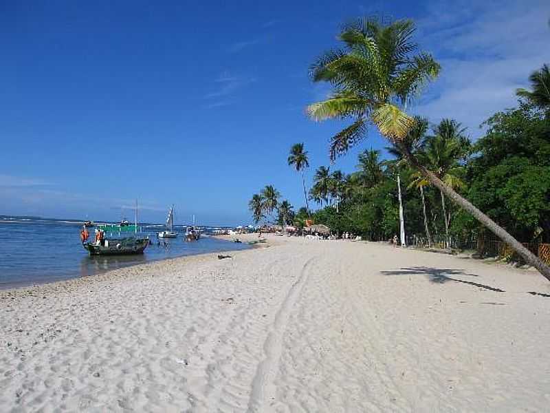 BOIPEBA-BA-BARCOS NA PRAIA-FOTO:PONTOSTURISTICOSBRASIL.ORG - BOIPEBA - BA