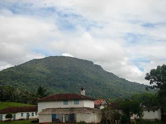 VISTA DA FENDA DA SERRA EM BARRO PRETO-BA-FOTO:DANIEL DUARTE - BARRO PRETO - BA