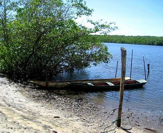 ILHA DE COMANDATUBA
FOTO POR MARTHA ALMEIDA (PANORAMIO) - ILHA DE COMANDATUBA - BA