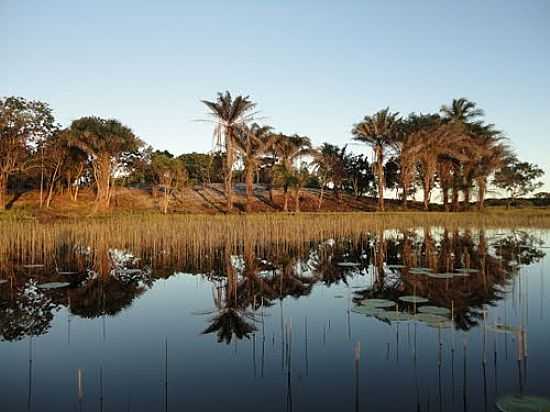 REFLEXO EM PORTO DO SAUPE-FOTO:MARION THIEME - PRAIA PORTO DO SAUPE - BA