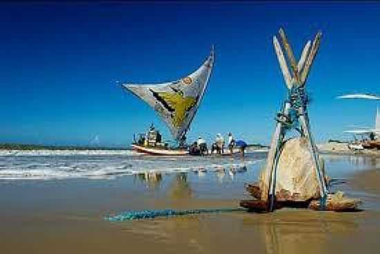 VELA NA PRAIA DO IGUAPE-FOTO:MESQUITA. - PRAIA DO IGUAPE - CE