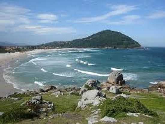 PRAIA DA FERRUGEM-FOTO:PT.WIKIPEDIA. - PRAIA DA FERRUGEM - SC