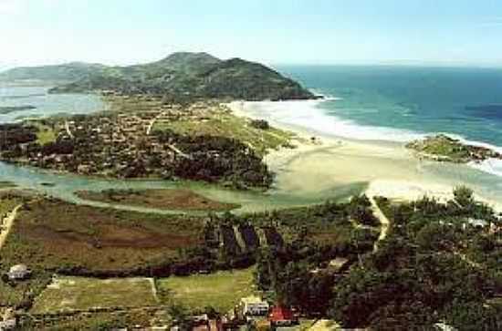 PRAIA DA FERRUGEM-FOTO:FICO.COM. - PRAIA DA FERRUGEM - SC