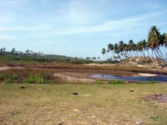 PRAIA DE MASSARANDUPI - REA PARA ESTACIONAMENTO-FOTO:SERNEIVA - PRAIA DE MASSARANDUPI - NATURALISTA - BA