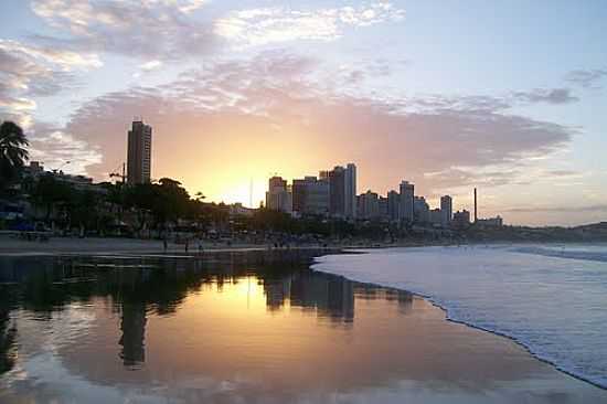 AMANHECER NA ORLA DA PRAIA DE PONTA NEGRA-RN-FOTO:RILDO CUNHA - PRAIA DE PONTA NEGRA - RN