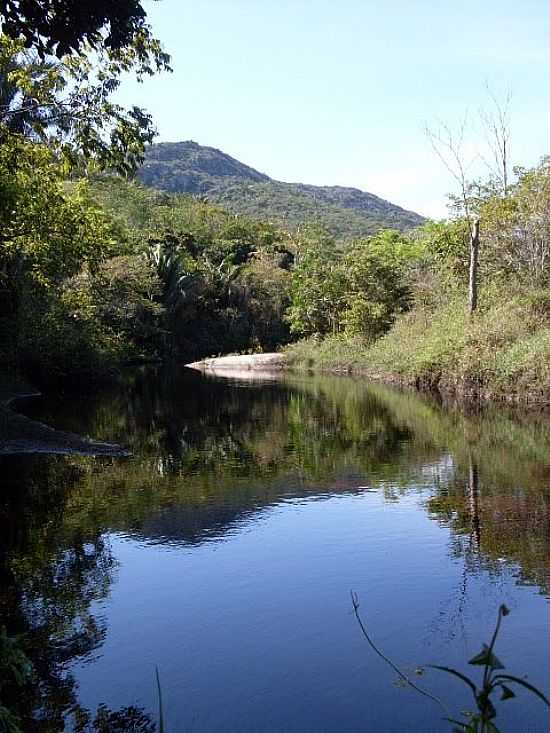 POO DO SUCUR,NA TRILHA DA CACHOEIRA DOS PAYAY, EM SADE-BA-FOTO:JORGE LN - SADE - BA
