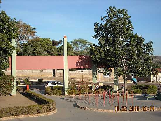 SEABRA-BA-ACADEMIA DA CIDADE NA PRAA-FOTO:MAGALHES JAIME - SEABRA - BA