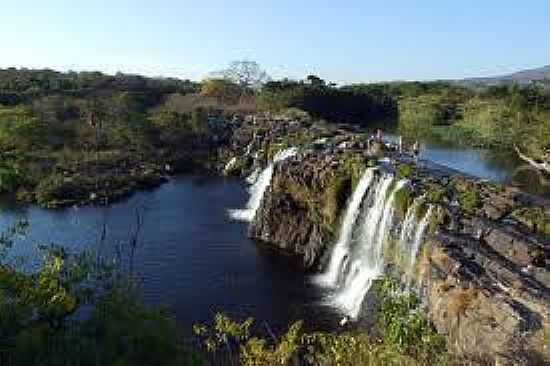 CACHOEIRA GRANDE EM SERRA DO CIP-FOTO:MARTA LEANDRO - SERRA DO CIP - MG