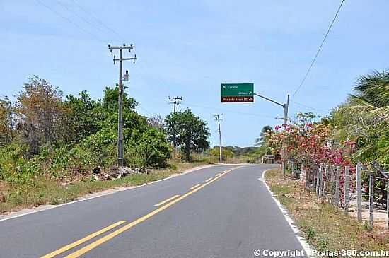 PRAIA DE URUA-CE-ESTRADA DA PRAIA-FOTO:PRAIAS360 - PRAIA DE URUA - CE