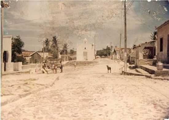 PRAIA DE URUA-CE-IGREJA DE N.SRA.DE FTIMA NA POCA DA INAUGURAO-FOTO:FMMINHAHISTORIA1A.BLOGSPOT - PRAIA DE URUA - CE