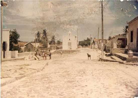 PRAIA DE URUA-CE-IGREJA DE N.SRA.DE FTIMA NA POCA DA INAUGURAO-FOTO:FMMINHAHISTORIA1A.BLOGSPOT - PRAIA DE URUA - CE