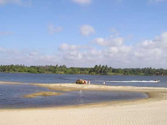 PRAIA DE URUA-CE-LAGOAS DE URUA-FOTO:LICIATURVIAGENS.COM - PRAIA DE URUA - CE