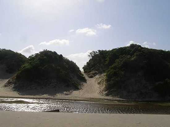 PRAIA DE URUA-CE-LAGOAS DE URUA-FOTO:LICIATURVIAGENS.COM - PRAIA DE URUA - CE