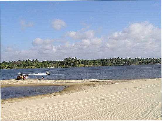 PRAIA DE URUA-CE-LAGOAS DE URUA-FOTO:LICIATURVIAGENS.COM - PRAIA DE URUA - CE