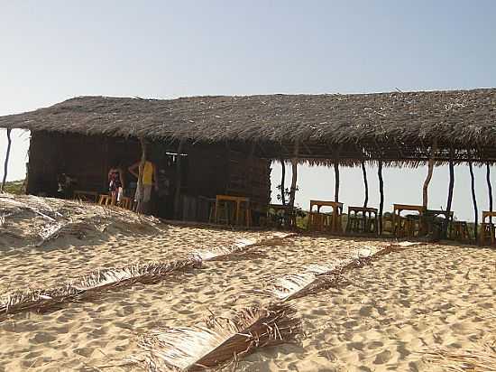 PRAIA DE URUA-CE-QUIOSQUE NA LAGOA-FOTO:CIADOSBOTECOS. - PRAIA DE URUA - CE