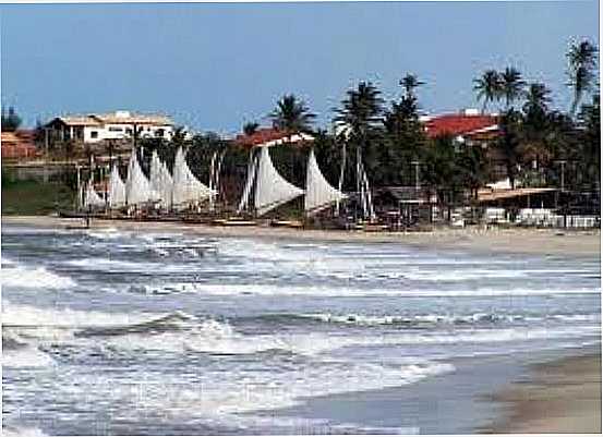 PRAIA DE URUA-CE-VELEIROS NA PRAIA-FOTO:INVESTNE.COM - PRAIA DE URUA - CE