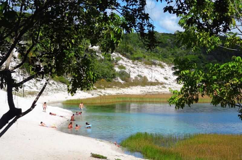 PRAIA DO BAIXIO-BA-LAGOA AZUL-FOTO:MISSCHECK-IN - PRAIA DO BAIXIO - BA