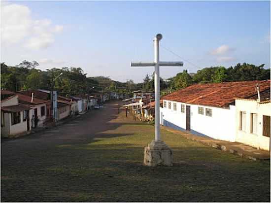 VILA DE SANTO ANDR-BA-CRUZEIRO-MARCO HISTRICO NA PRAA DA IGREJA-FOTO:MARCIO RAIMUNDO - VILA DE SANTO ANDR  - BA