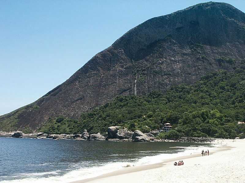 IMAGENS DA PRAIA DE ITAIPUAU - RJ LOCALIDADE QUE PERTENCE A MARIC - RJ - PRAIA DE ITAIPUAU - RJ