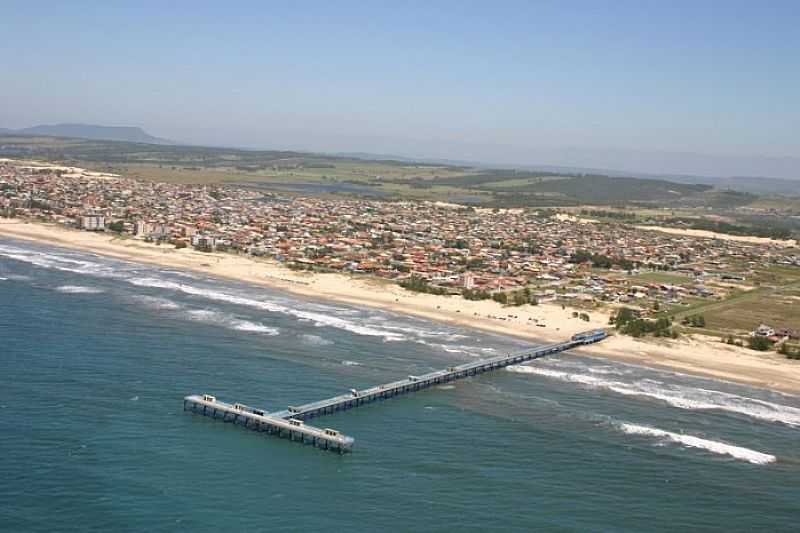 BALNERIO RINCO-SC-VISTA AREA DA PLATAFORMA E A CIDADE-FOTO:WWW.SULINFOCO.COM.BR - BALNERIO RINCO - SC