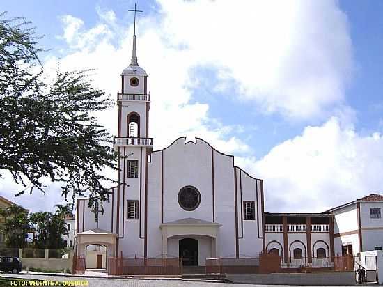 IGREJA DE SANTANA EM SERRINHA-FOTO:VICENTE A. QUEIROZ - SERRINHA - BA