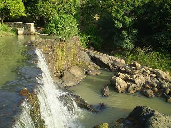 TANHAU-BA-BARRAGEM LUCAIA-FOTO:ENG DANILO SOUZA - TANHAU - BA