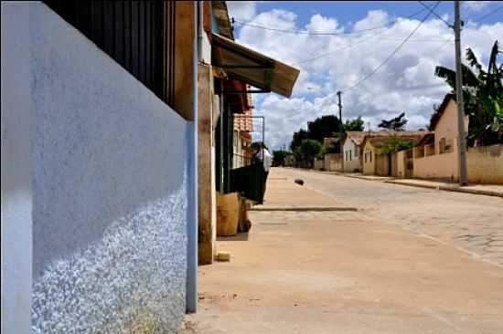 TAQUARINHA-BA-RUA DA CIDADE-FOTO:WWW.MUCURI.BA.GOV.BR  - TAQUARINHA - BA