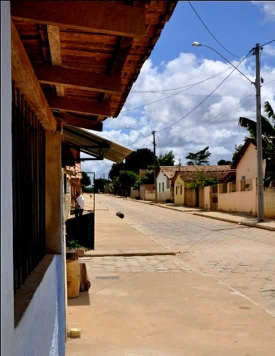 TAQUARINHA-BA-RUA DA CIDADE-FOTO:WWW.MUCURI.BA.GOV.BR  - TAQUARINHA - BA