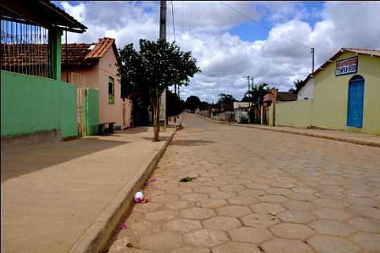 TAQUARINHA-BA-RUA DA CIDADE-FOTO:WWW.MUCURI.BA.GOV.BR  - TAQUARINHA - BA