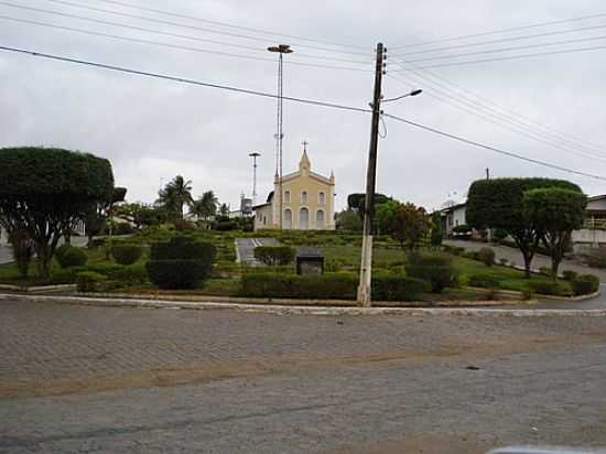 PRAA E IGREJA-FOTO:EDVALDO LAGE  - TARTARUGA - BA